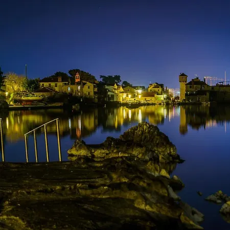 Apartment Luka Kastela