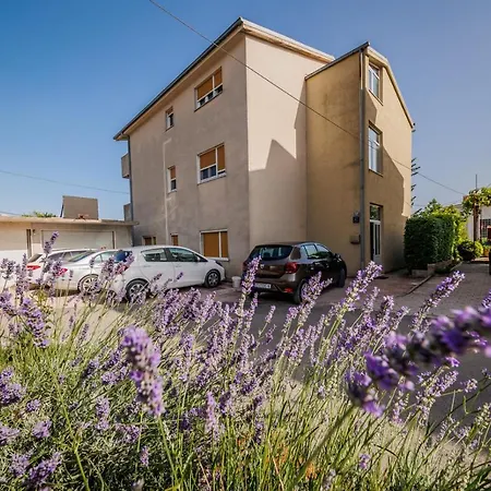 Luka Apartment Kastela